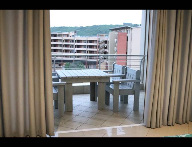 2 BEDROOM APARTMENT TO LET IN POINT WATERFRONT